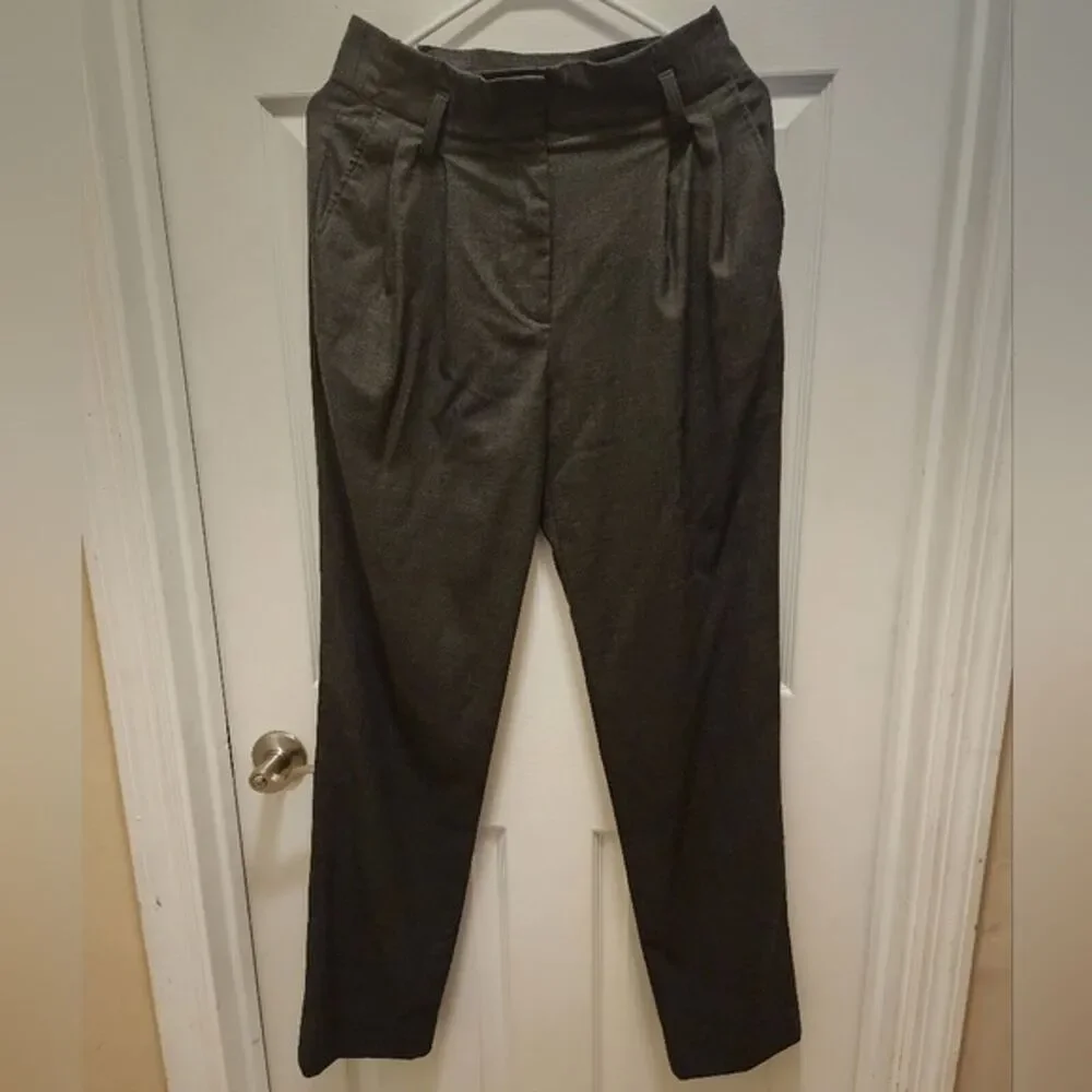 Michael Kors High Waisted pant size 6 grey